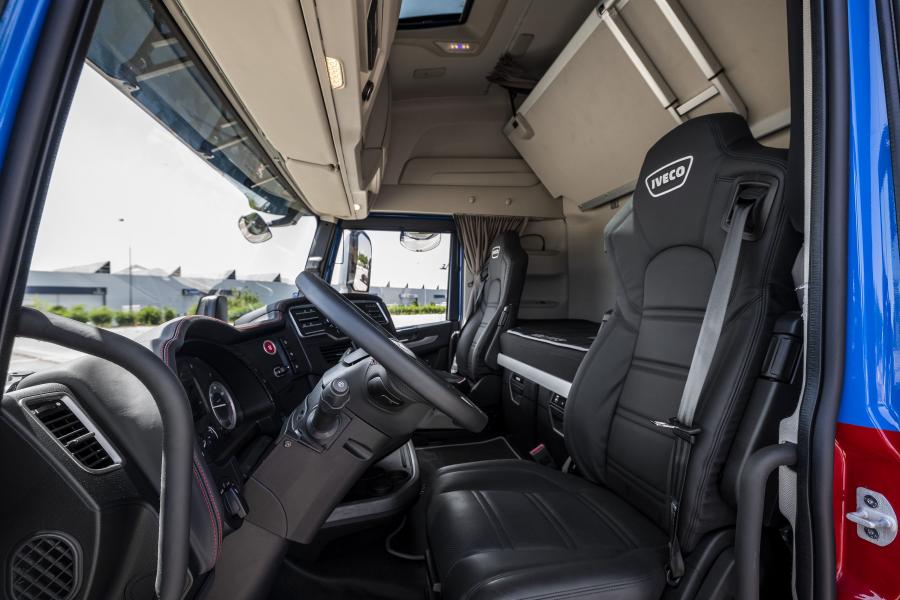 Интерьер Iveco S-WAY Magirus Concept 2019 года  (фото 28 из 30)